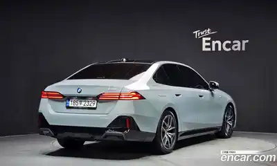 BMW 5-Series 2024 2.0 Автомат в Москве № 190452, миниатюра 2