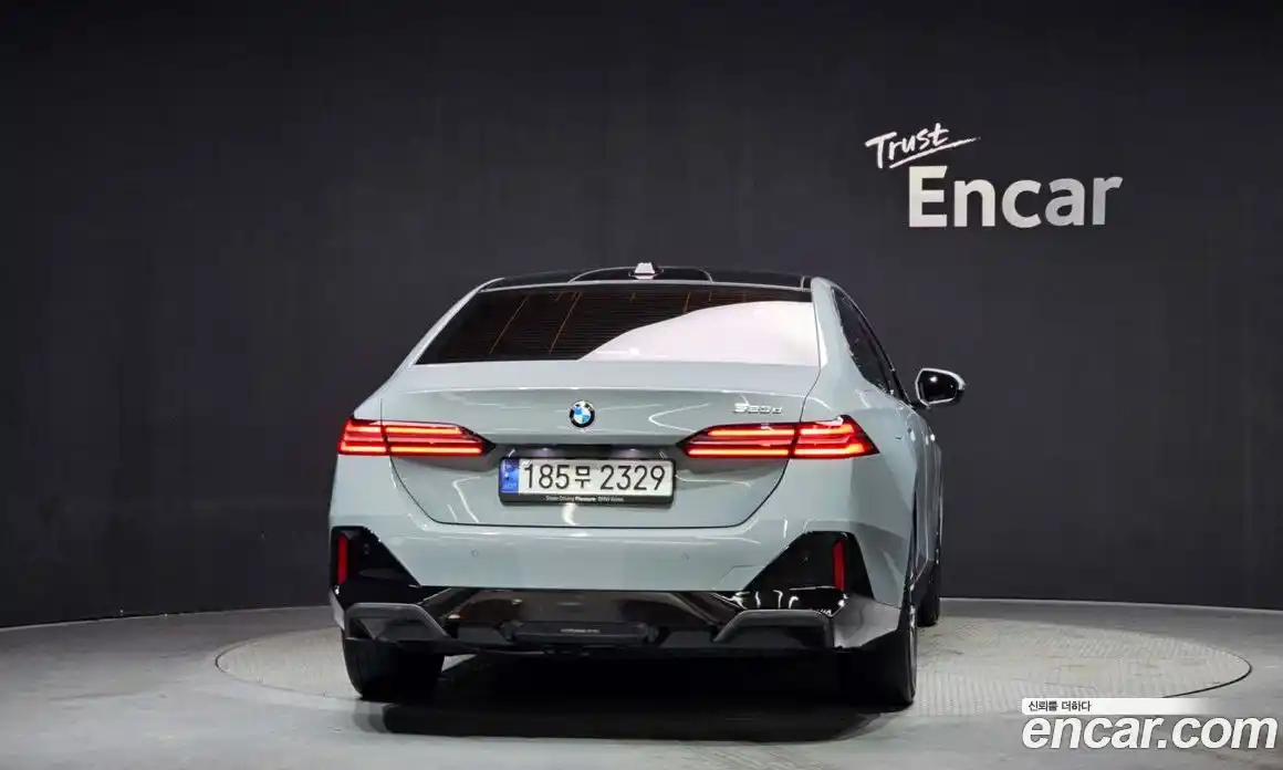 BMW 5-Series 2024 2.0 Автомат в Москве № 190452, фото 4