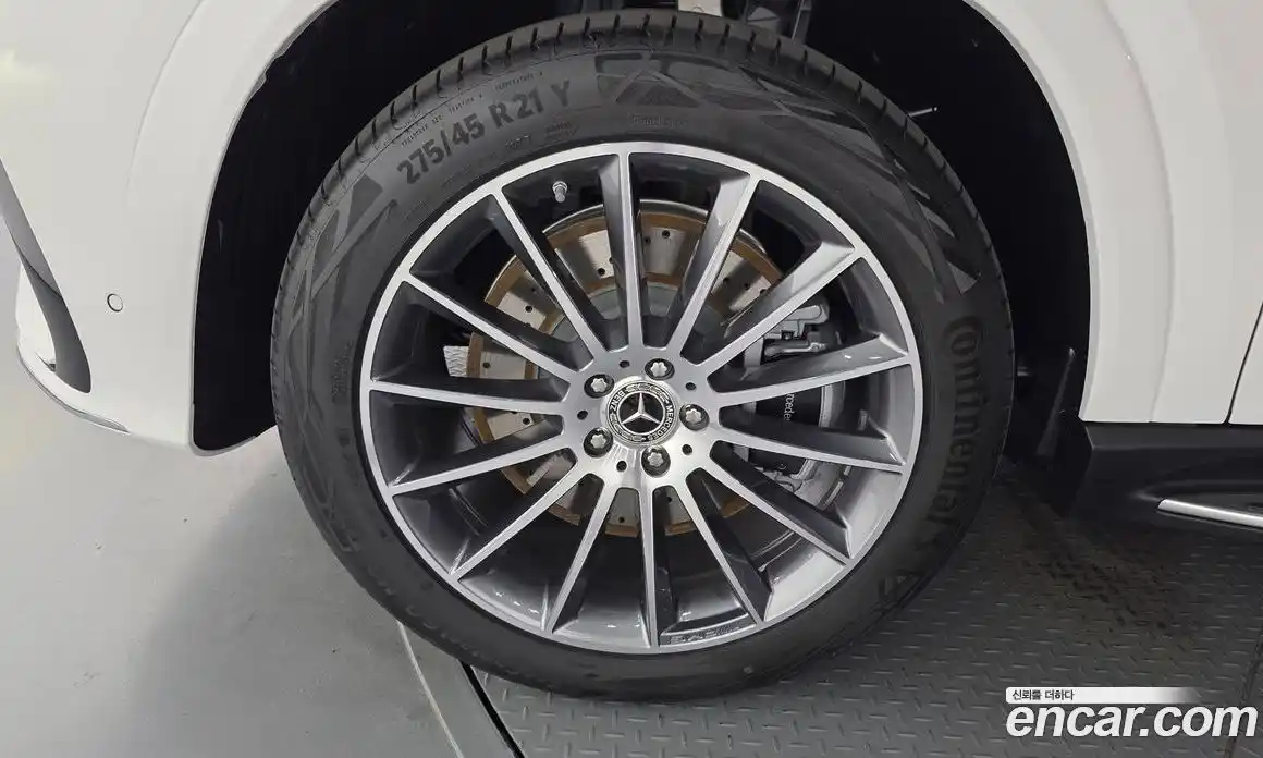 Mercedes-Benz GLE-Class 2025 3.0 Автомат в Москве № 193551, фото 9