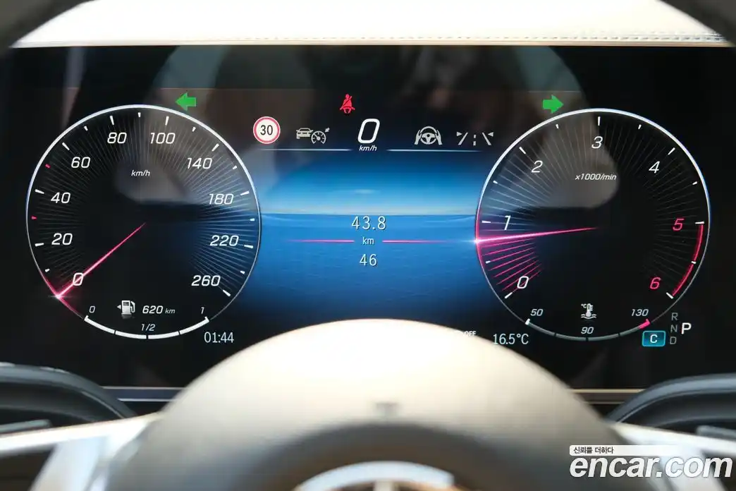 Mercedes-Benz V-Class 2025 1.9 Автомат в Москве № 193614, фото 11