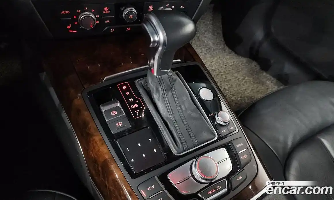 Audi A6 2015 3.0 Автомат в Москве № 196575, фото 16