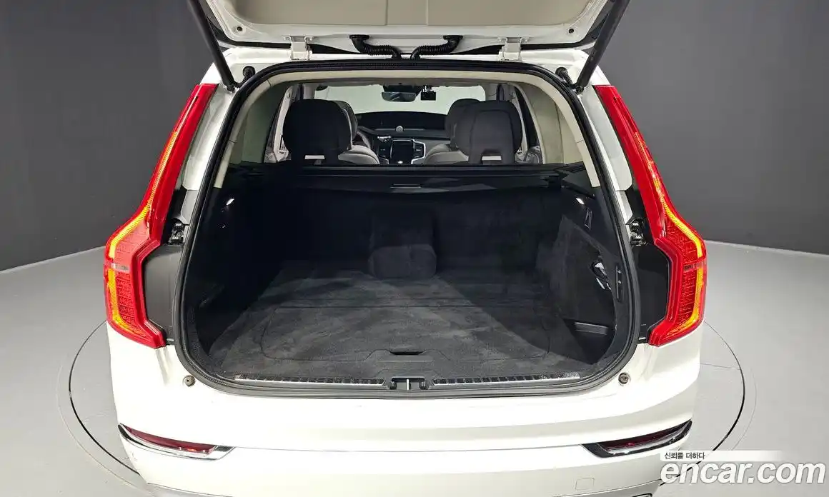 Volvo XC90 2017 2.0 Автомат в Москве № 196983, фото 18