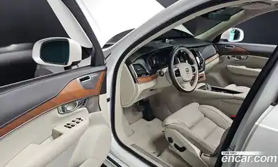 Volvo XC90 2017 2.0 Автомат в Москве № 196983, миниатюра 5