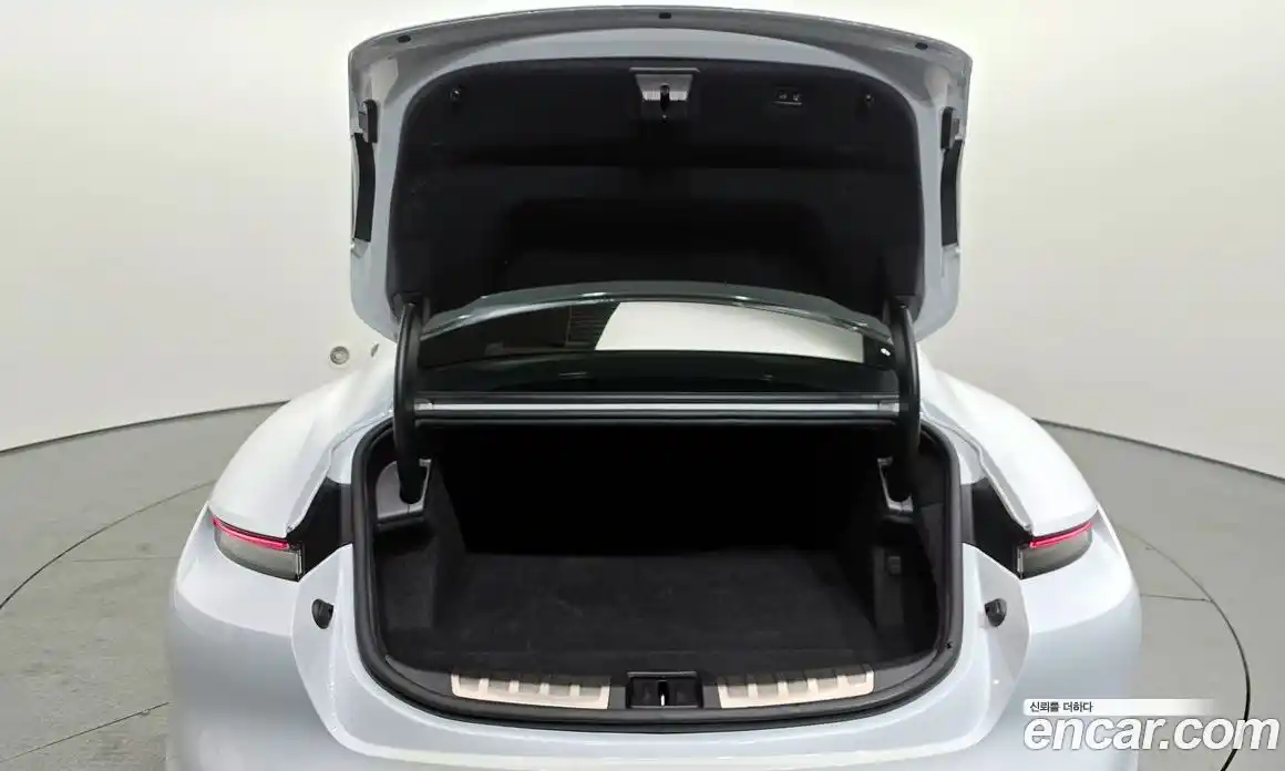 Porsche Taycan 2021 0.1 Автомат в Москве № 197365, фото 16