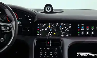 Porsche Taycan 2021 0.1 Автомат в Москве № 197365, миниатюра 2