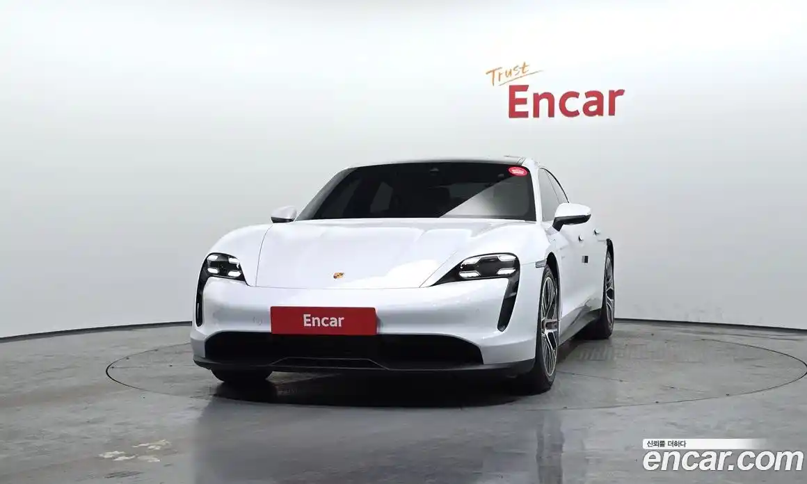 Porsche Taycan 2021 0.1 Автомат в Москве № 197365, фото 8