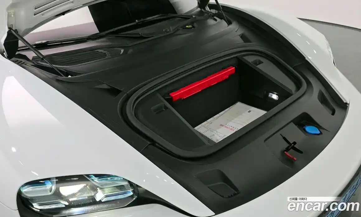 Porsche Taycan 2021 0.1 Автомат в Москве № 197365, фото 10