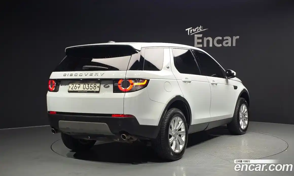 Land Rover Discovery Sport 2016 2.0 Автомат в Москве № 198275, фото 2