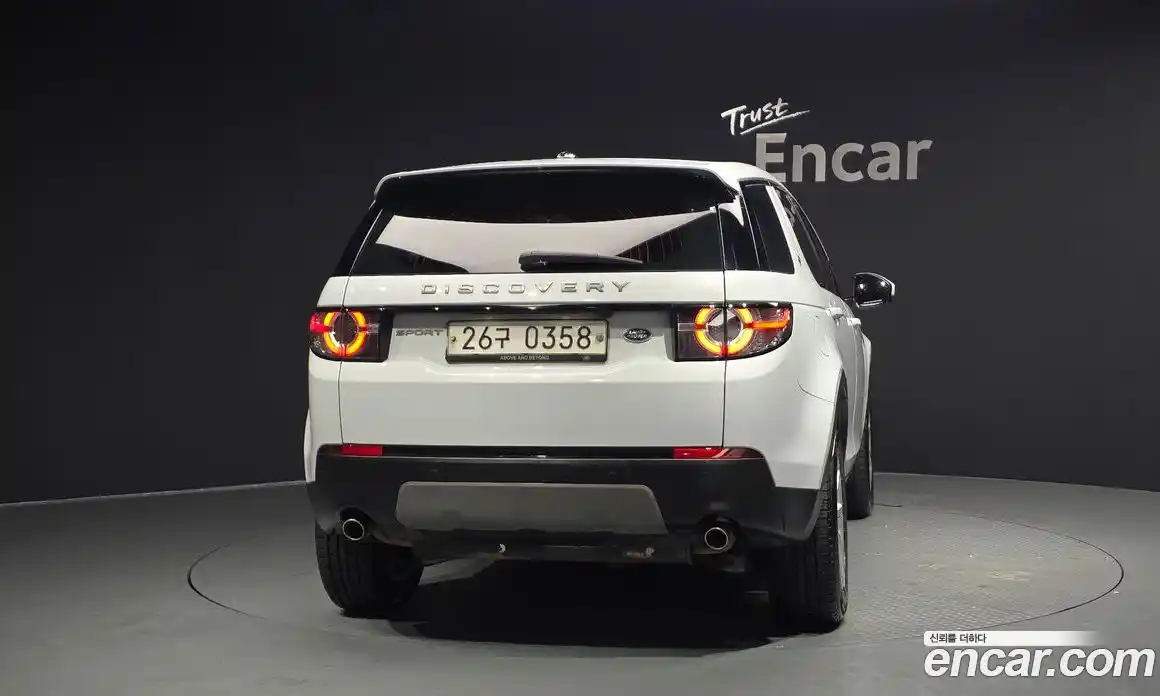 Land Rover Discovery Sport 2016 2.0 Автомат в Москве № 198275, фото 4