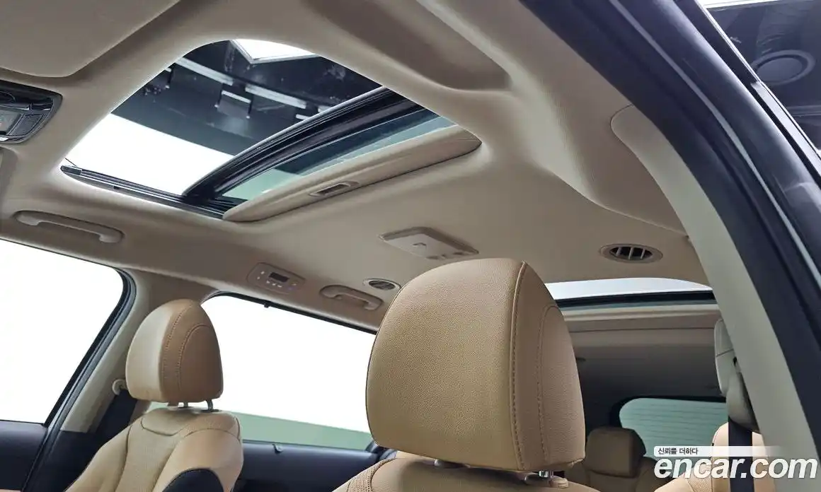 Kia Canival 2023 3.5 Автомат в Москве № 19917, фото 18