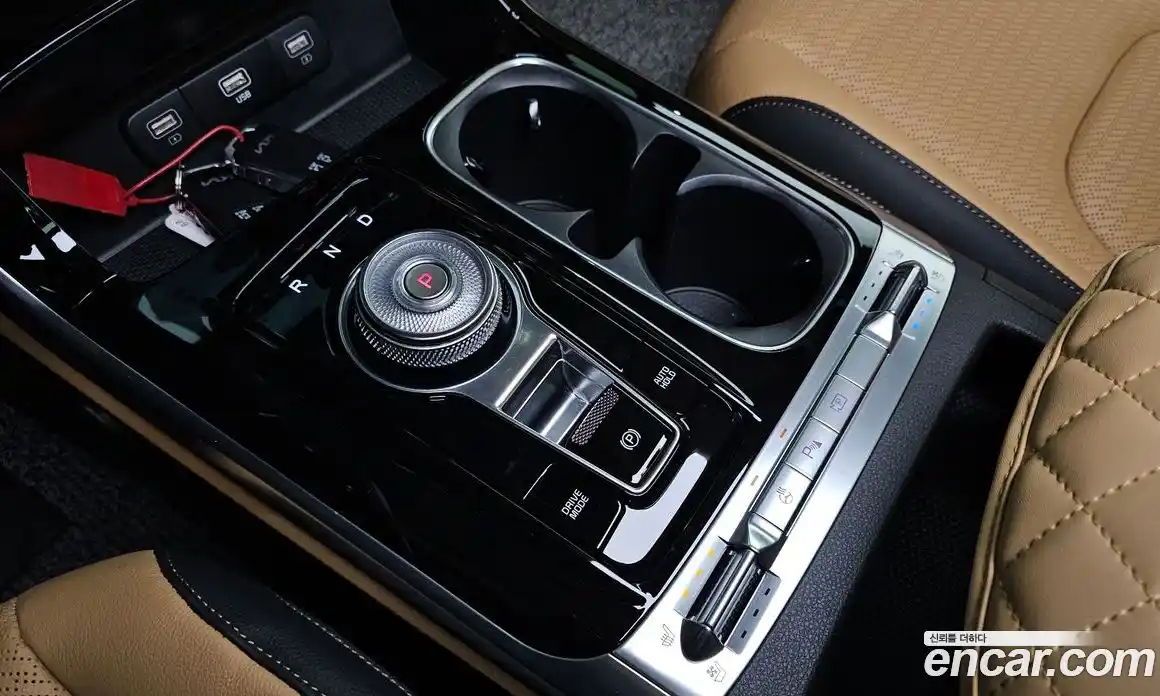 Kia Canival 2023 3.5 Автомат в Москве № 19917, фото 20