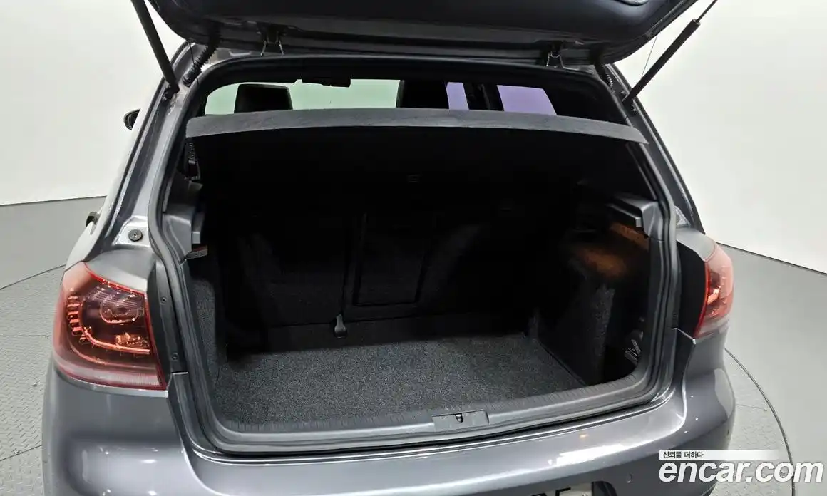 Volkswagen Golf 2011 2.0 Автомат в Москве № 199207, фото 3