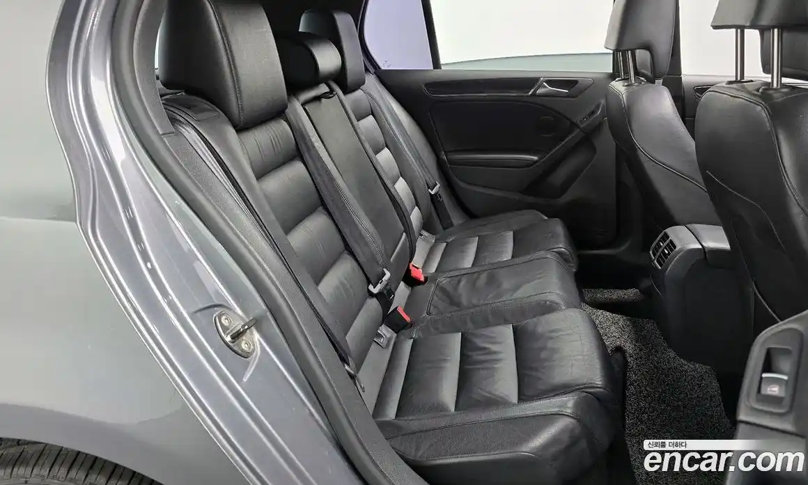 Volkswagen Golf 2011 2.0 Автомат в Москве № 199207, фото 6