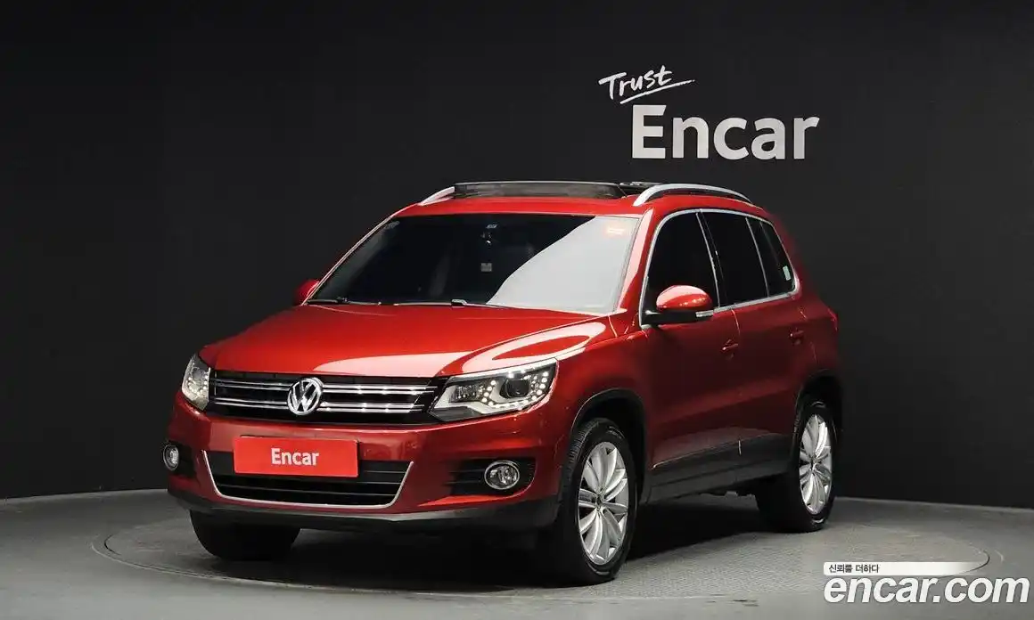 Volkswagen Tiguan 2015 2.0 Автомат в Москве № 199296, фото 13