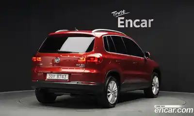 Volkswagen Tiguan 2015 2.0 Автомат в Москве № 199296, миниатюра 2