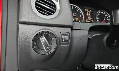 Volkswagen Tiguan 2015 2.0 Автомат в Москве № 199296, миниатюра 6