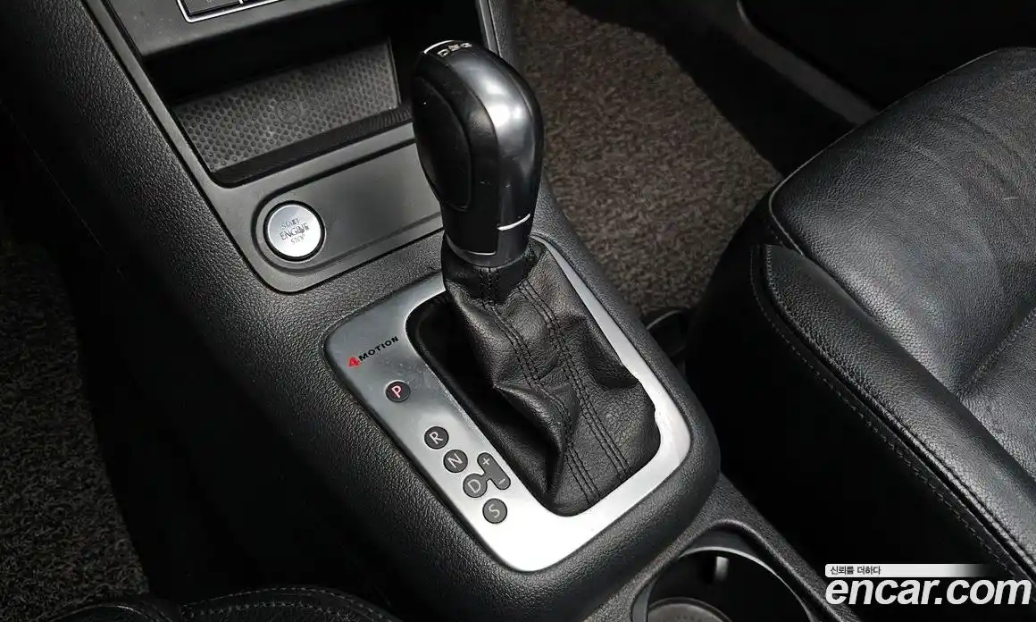 Volkswagen Tiguan 2015 2.0 Автомат в Москве № 199296, фото 9