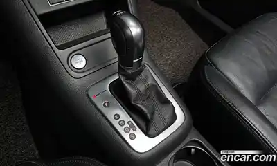 Volkswagen Tiguan 2015 2.0 Автомат в Москве № 199296, миниатюра 9