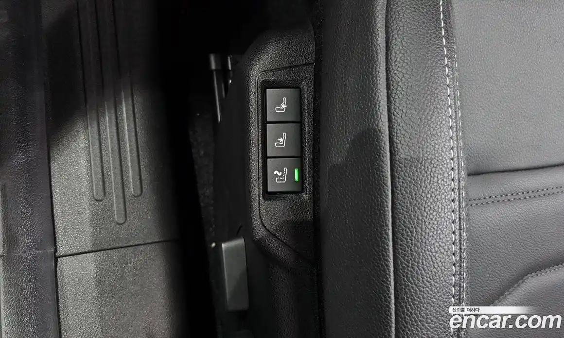 Jeep Avenger 2024 0.1 Автомат в Москве № 199369, фото 5