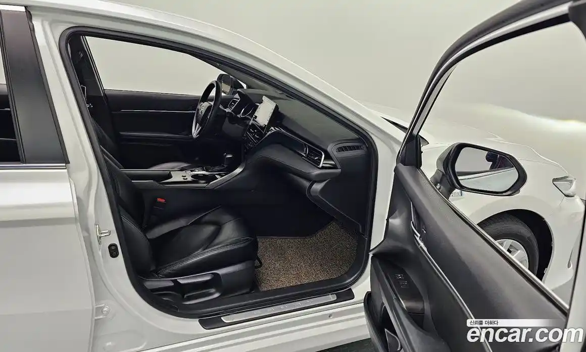 Toyota Camry 2022 2.5 Автомат в Москве № 199691, фото 3