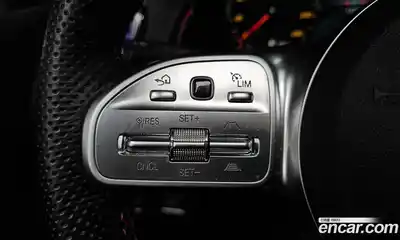 Mercedes-Benz GLB-Class 2022 2.0 Автомат в Москве № 201112, миниатюра 2