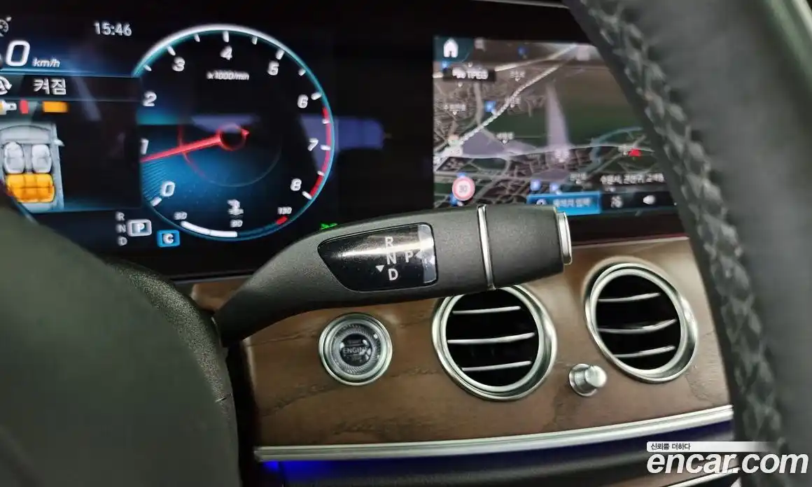 Mercedes-Benz E-Class 2023 2.0 Автомат в Москве № 202717, фото 13