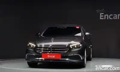 Mercedes-Benz E-Class 2023 2.0 Автомат в Москве № 202717, миниатюра 8