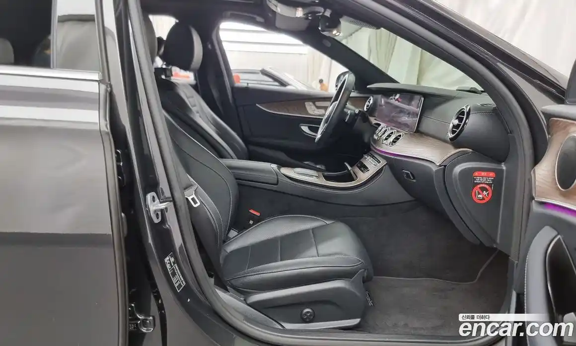 Mercedes-Benz E-Class 2023 2.0 Автомат в Москве № 202717, фото 9