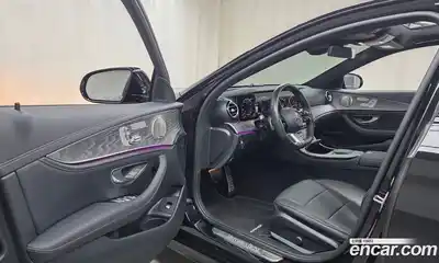 Mercedes-Benz E-Class 2023 2.0 Автомат в Москве № 206567, миниатюра 2