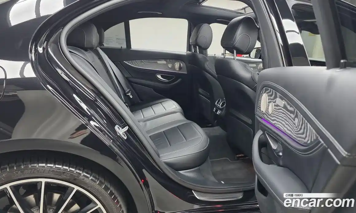 Mercedes-Benz E-Class 2023 2.0 Автомат в Москве № 206567, фото 6