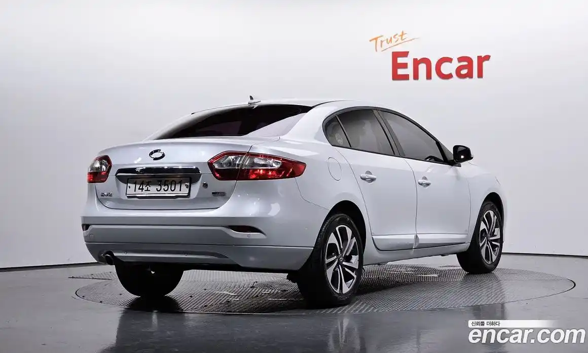 Renault SM3 2018 1.6 Автомат в Москве № 207511, фото 13