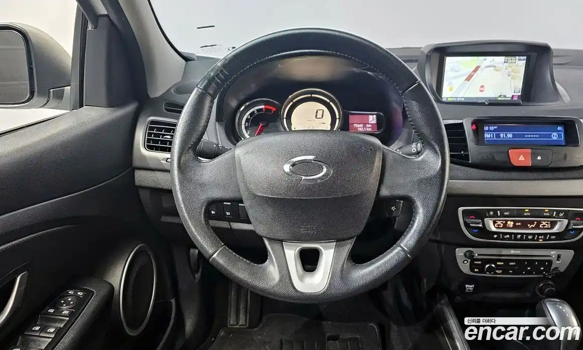 Renault SM3 2019 1.6 Автомат в Москве № 207536, фото 15