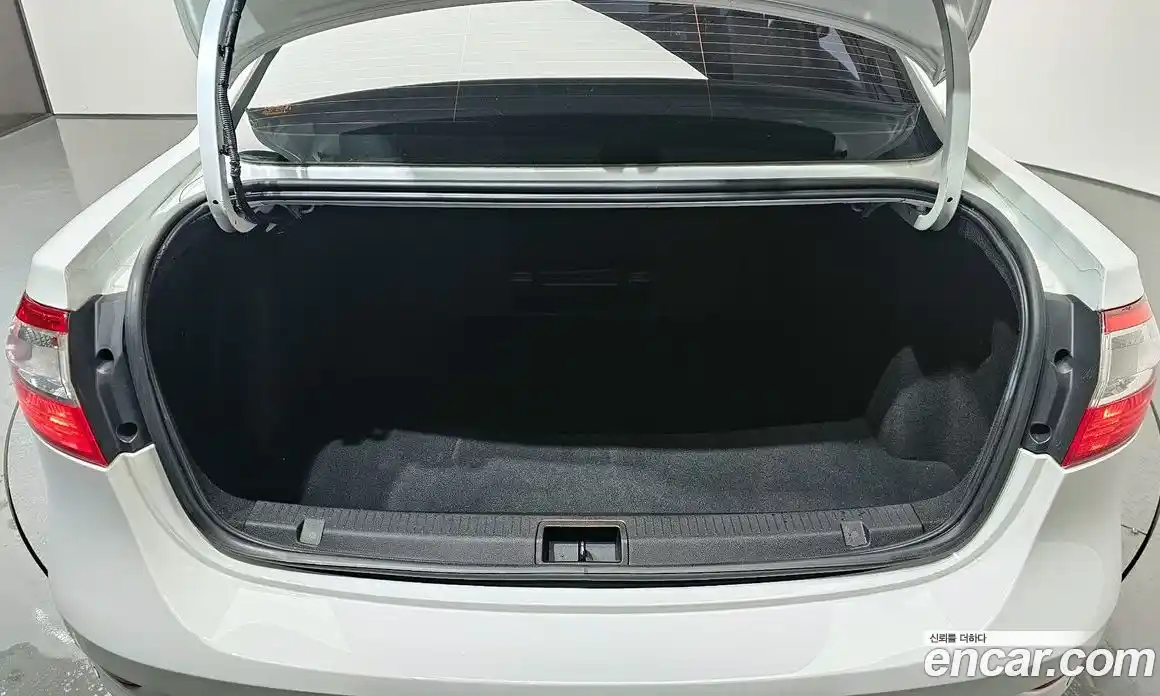 Renault SM3 2019 1.6 Автомат в Москве № 207536, фото 5