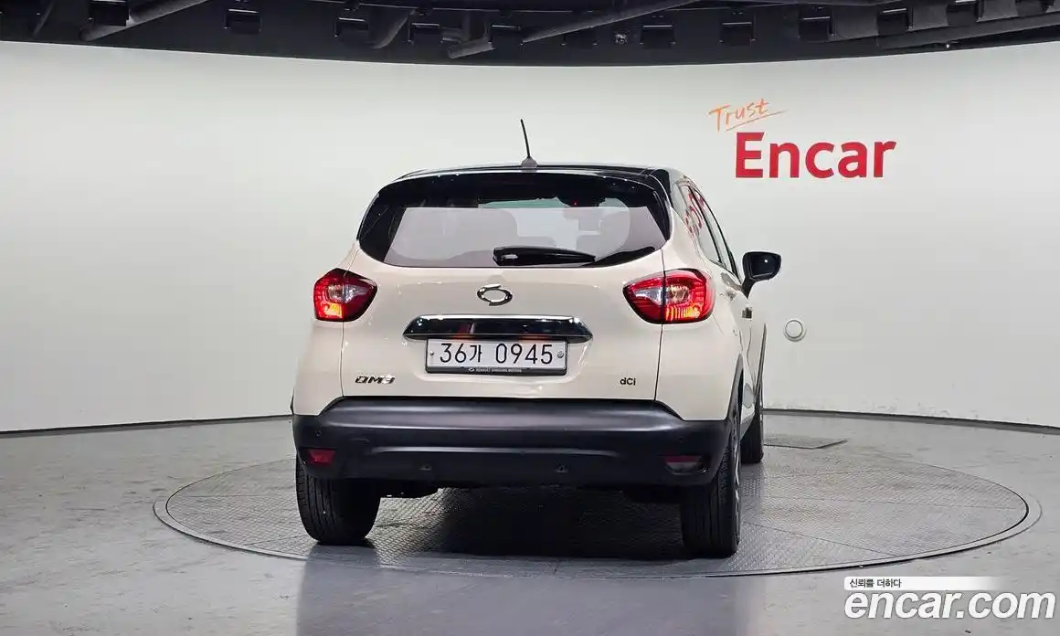 Renault QM3 2015 1.5 Автомат в Москве № 209524, фото 15