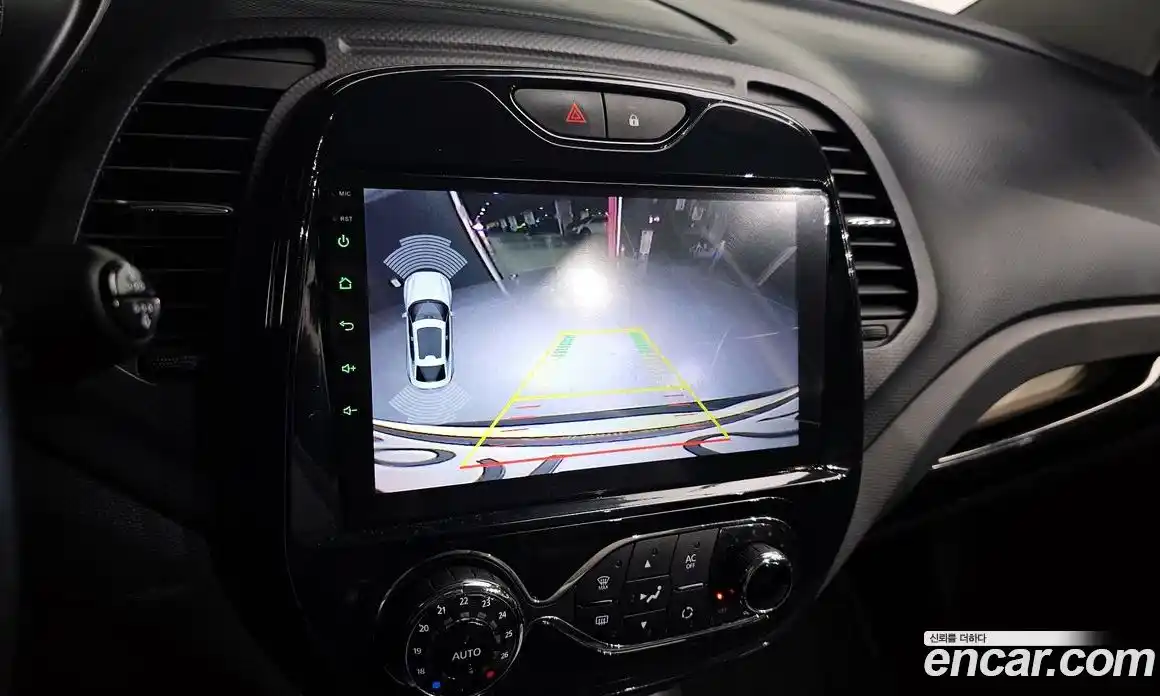 Renault QM3 2015 1.5 Автомат в Москве № 209524, фото 20