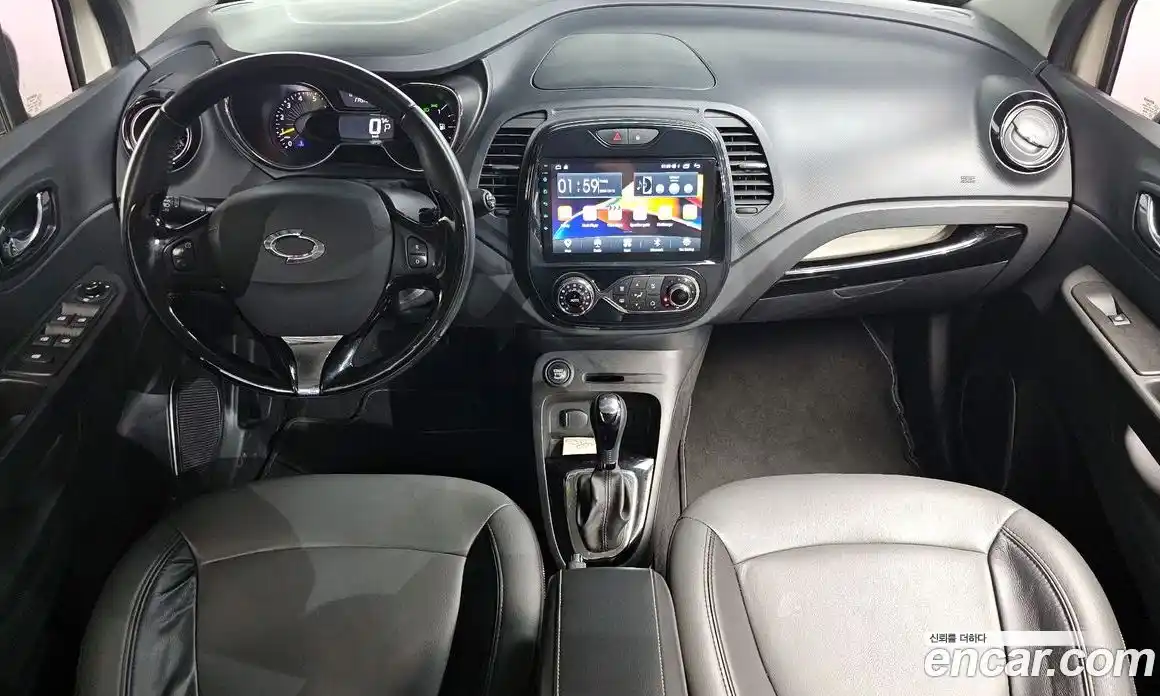 Renault QM3 2015 1.5 Автомат в Москве № 209524, фото 10