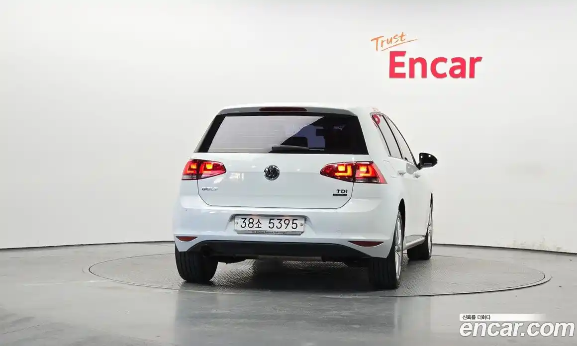 Volkswagen Golf 2013 1.6 Автомат в Москве № 210195, фото 5