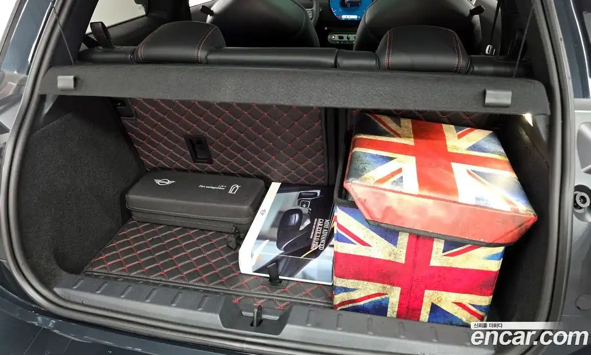 Mini Cooper 2025 0.1 Автомат в Москве № 214003, фото 19