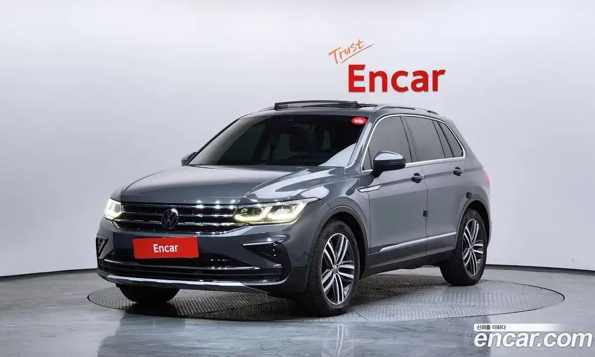 Volkswagen Tiguan 2023 2.0 Автомат в Москве № 215152, фото 13