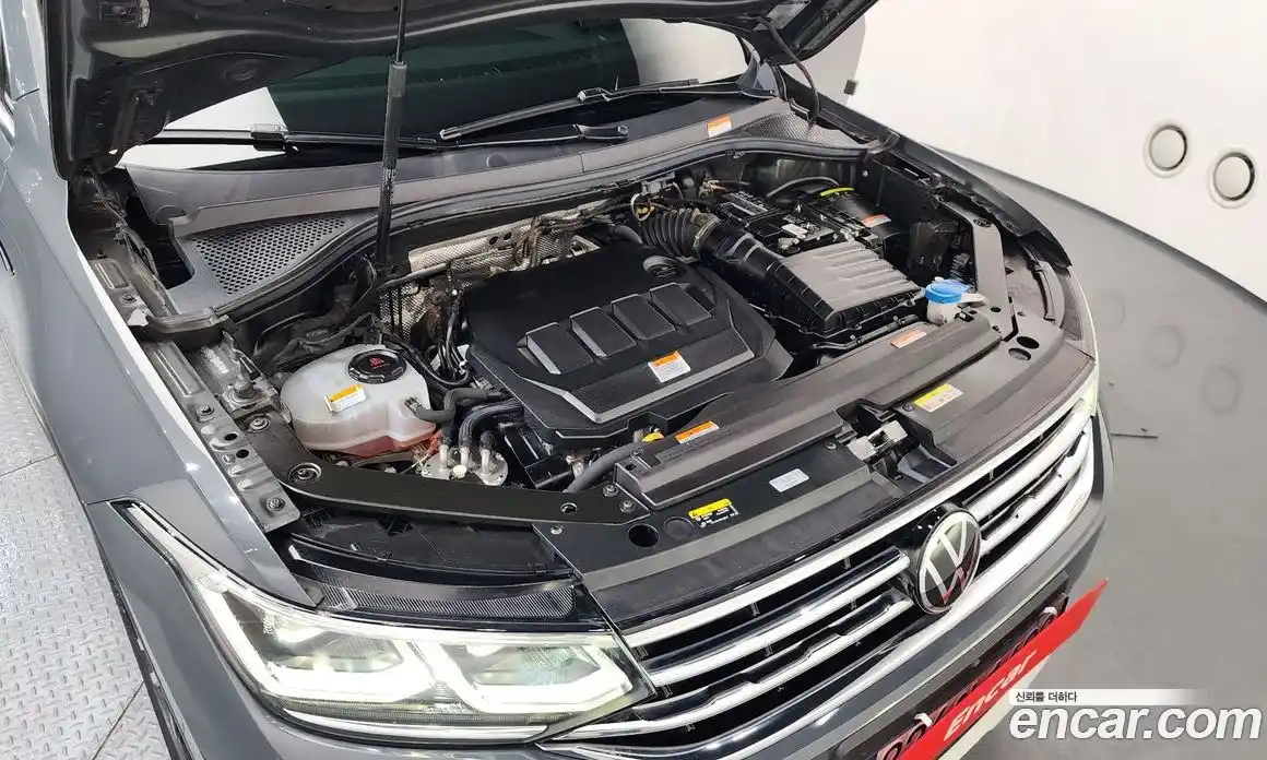 Volkswagen Tiguan 2023 2.0 Автомат в Москве № 215152, фото 16