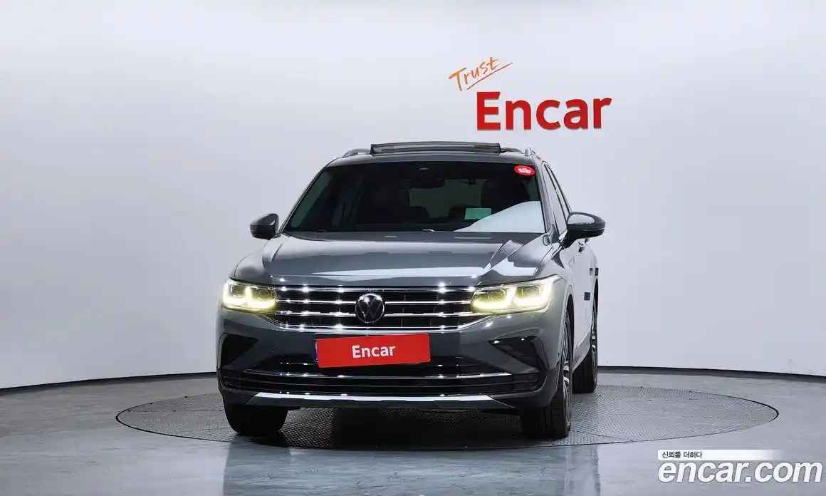 Volkswagen Tiguan 2023 2.0 Автомат в Москве № 215152, фото 5
