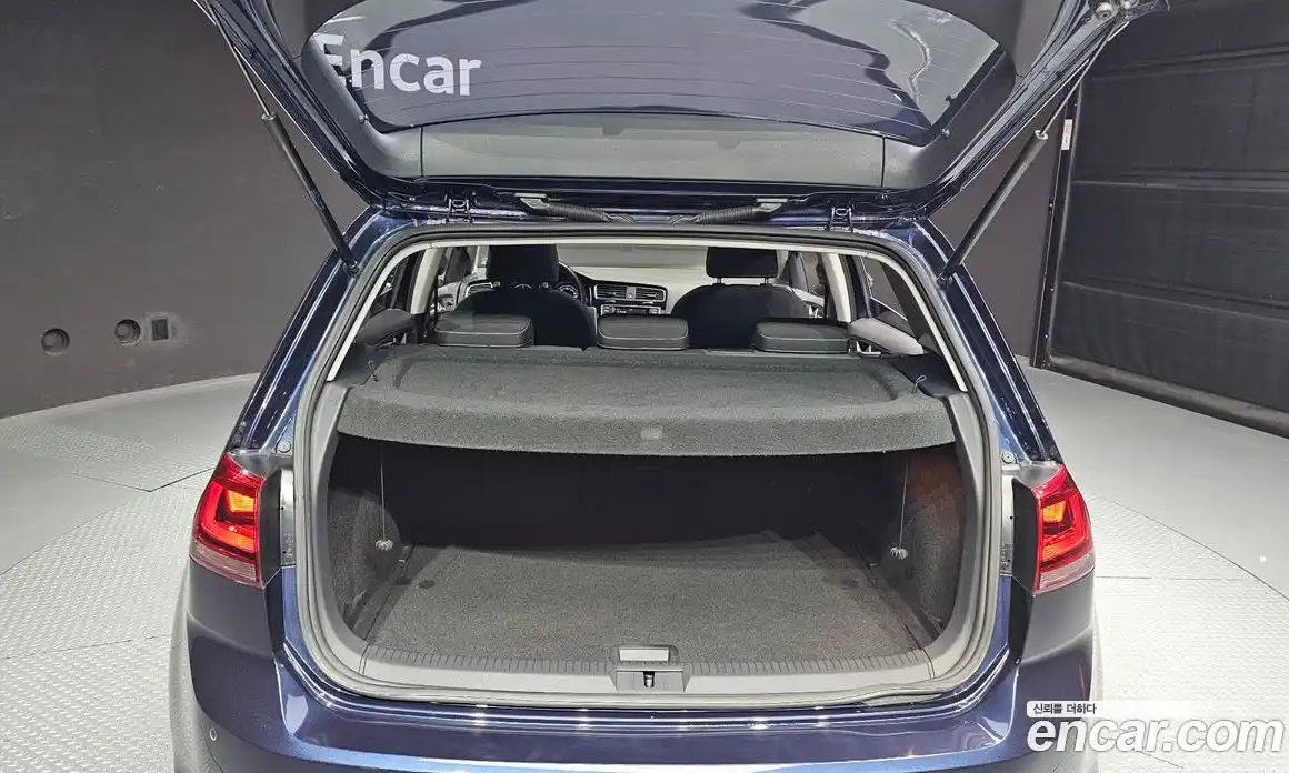 Volkswagen Golf 2015 2.0 Автомат в Москве № 215211, фото 13