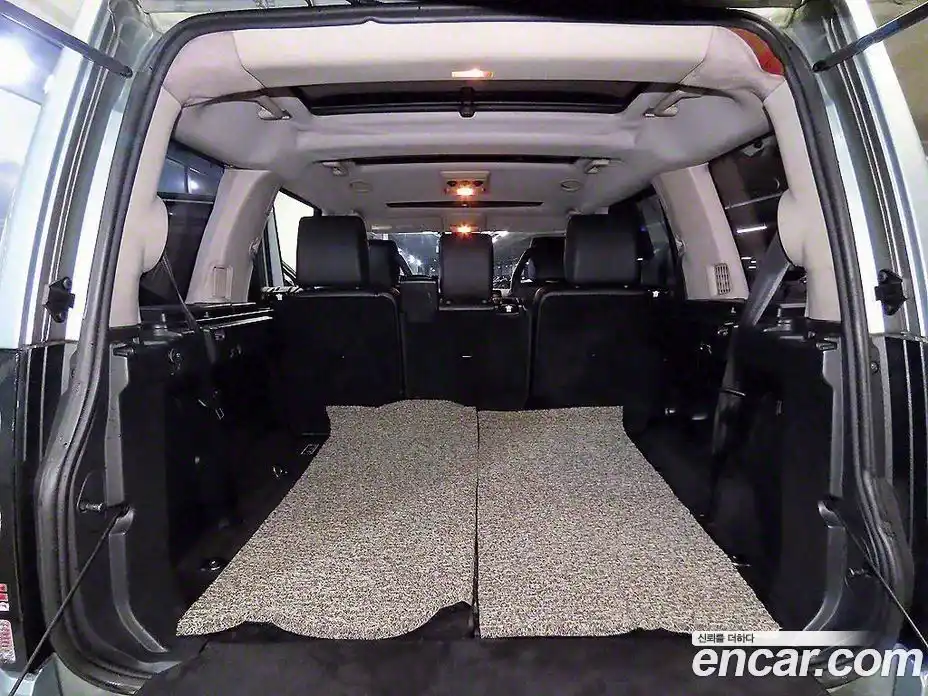 Land Rover Discovery 2007 2.7 Автомат в Москве № 217765, фото 15