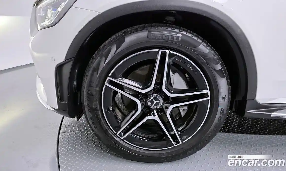 Mercedes-Benz GLC-Class 2022 2.0 Автомат в Москве № 220636, фото 6