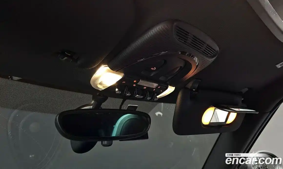 Mini Clubman 2021 2.0 Автомат в Москве № 225552, фото 17