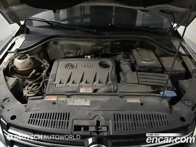 Volkswagen Tiguan 2014 2.0 Автомат в Москве № 226576, миниатюра 6