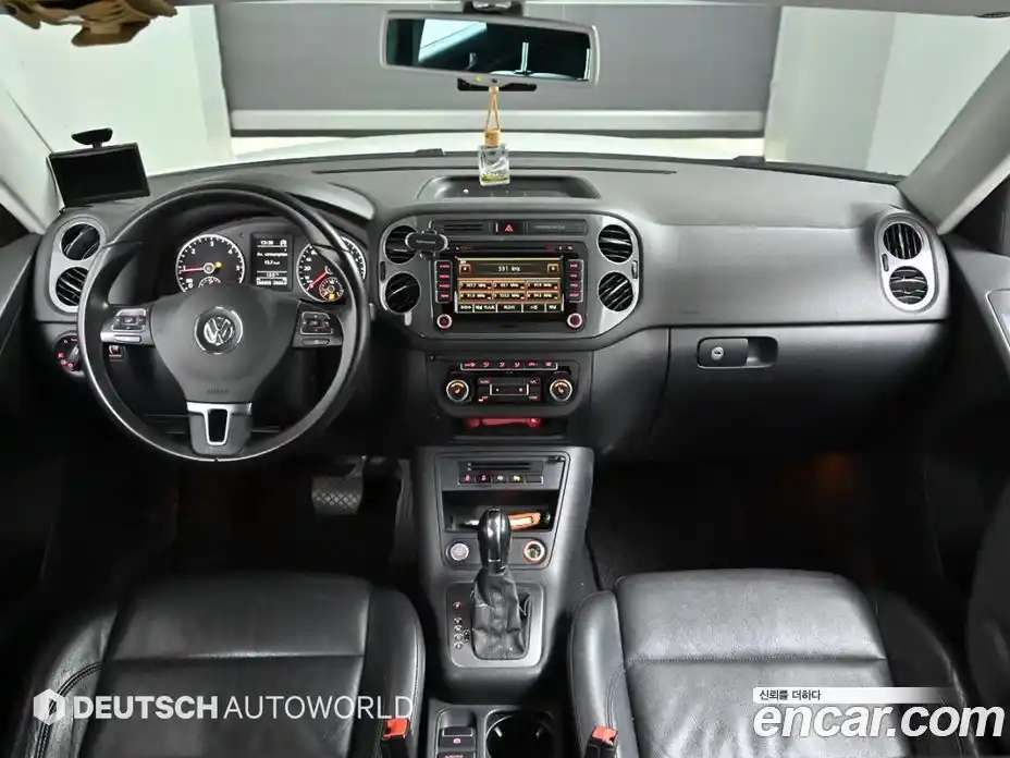 Volkswagen Tiguan 2014 2.0 Автомат в Москве № 226576, фото 7