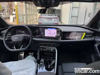 Audi Q5 2025 2.0 Автомат в Москве № 230219, миниатюра 9