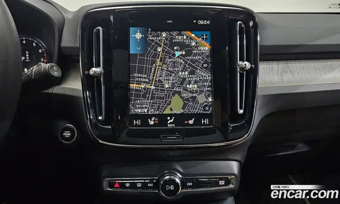 Volvo XC40 2022 2.0 Автомат в Москве № 230369, фото 12