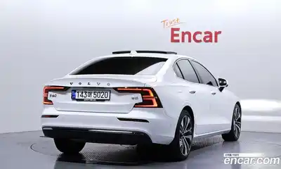 Volvo S60, 2023